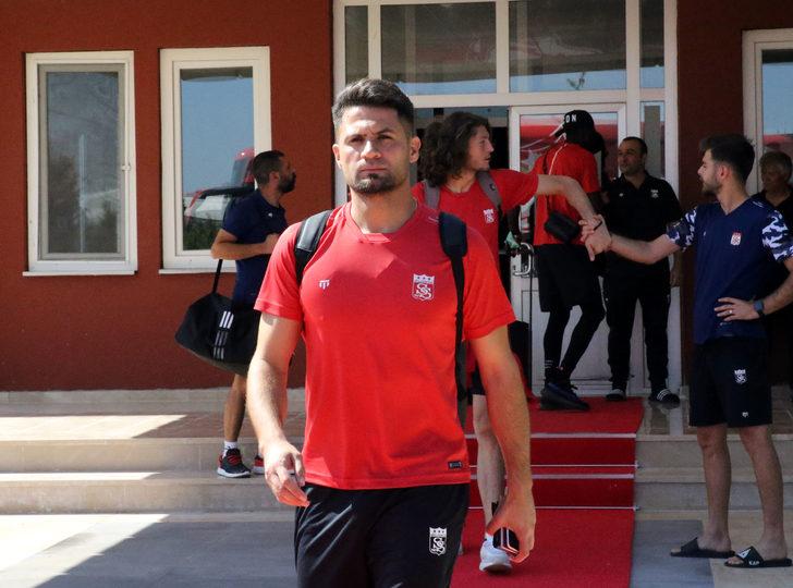 Sivasspor, Malmö maçı için İsveç'e gitti G3