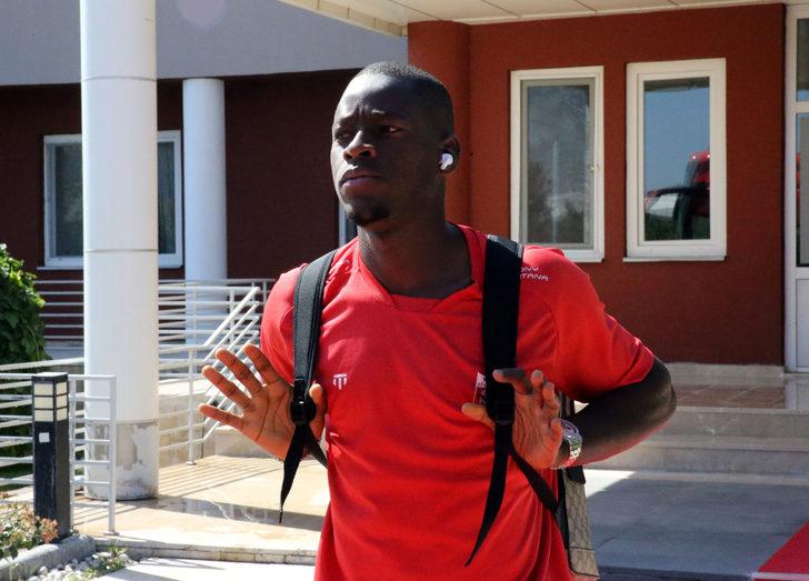 Sivasspor, Malmö maçı için İsveç'e gitti G5