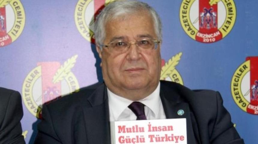 Masum Türker: Esas gazeteciler işsizken, gazeteci olmayanlar yazıp, çiziyor