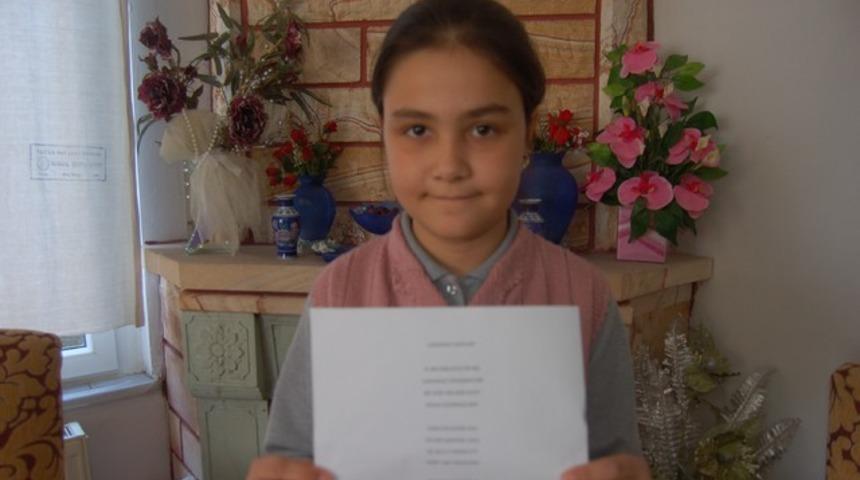 10 yaşındaki öğrenci Çanakkale Şehitleri'ne şiir yazdı
