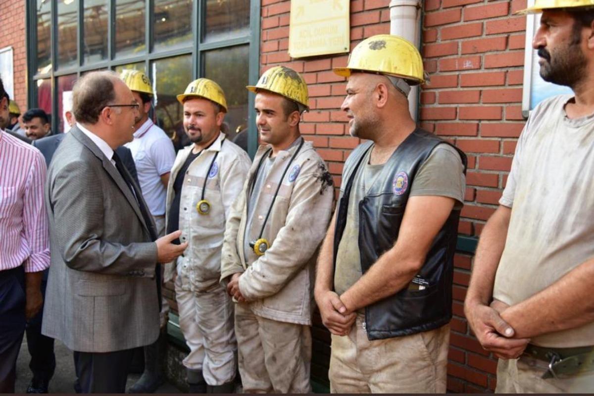 TTK Kozlu M&uuml;essesesinde yeni &uuml;retim panosu ve "Maden Şehitleri Anıtı" a&ccedil;ıldı