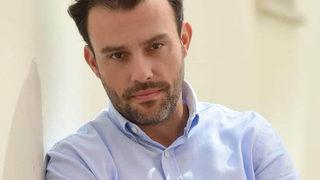 Salih Bademci’ye hamburgerli kutlama