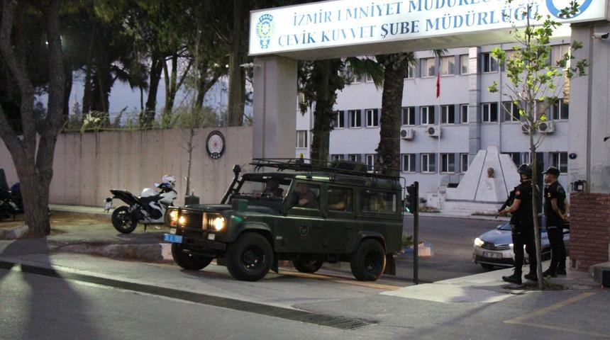 İzmir merkezli 3 ildeki uyuşturucu operasyonunda 29 gözaltı