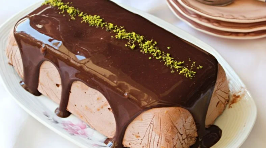 Daha hafif bir tatlı yok! Çikolatalı parfe tarifi, parfe nasıl yapılır?
