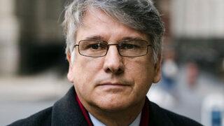 Bağımlı yaptığı hastalarına iğrenç tacizlerde bulunuyordu! O doktorun cezaevindeki ölümü de tartışma yarattı