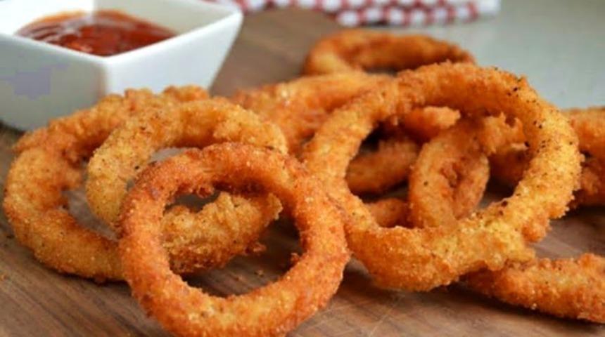 Soğan halkası yapmak işte bu kadar basit! Evde çıtır soğan halkası yapımı tarifi ve malzemeleri