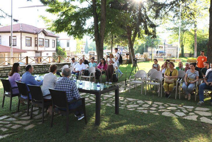 Türki Cumhuriyetlerden ressamlar Safranbolu'nun güzelliklerini resimlerine yansıtacak G3