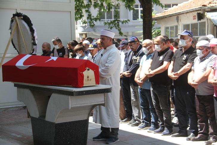 Kore gazisi Mustafa Usta'nın cenazesi Konya'da toprağa verildi G3