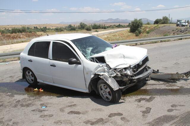Konya'da iki otomobilin çarpışması sonucu 7 kişi yaralandı