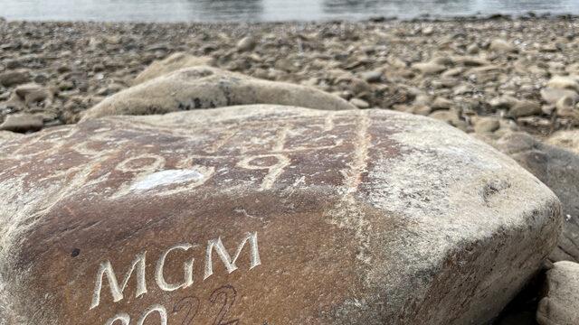 Meşhur nehirde dehşete düşüren keşif! O taşlar ve üzerindeki yazılar neyin habercisi?