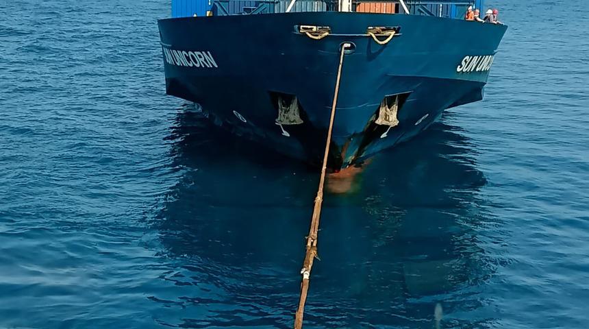 İstanbul Boğazı çıkışında kargo gemisi arızalandı