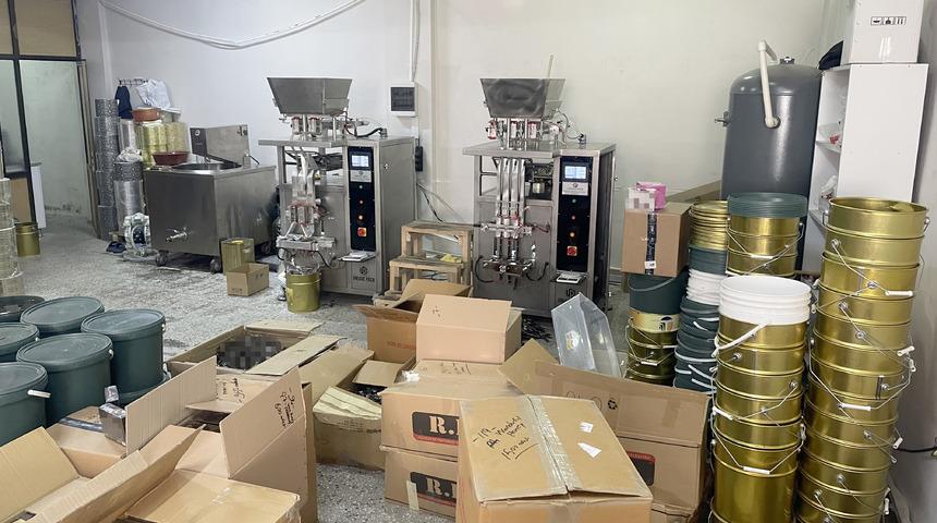 İstanbul'da büyük miktarda cinsel güç arttırıcı kaçak ürün ele geçirildi