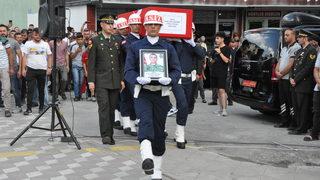 Şehit Topçu Sözleşmeli Er Enes Gazi Özdemir, Yozgat'ta son yolculuğuna uğurlandı
