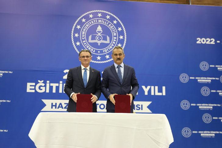 Milli Eğitim Bakanı Özer, Van'da "2022-2023 Eğitim-Öğretim Yılı Hazırlık Toplantısı"na katıldı: G5