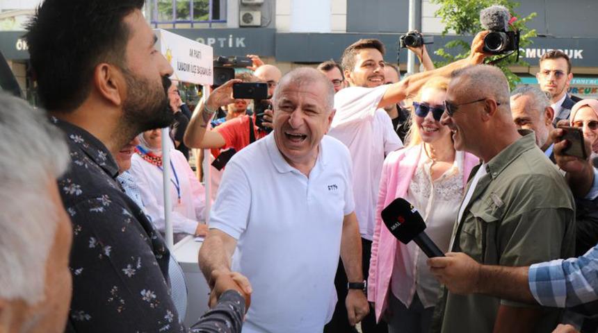 AK Partililerden Ümit Özdağ'a çok konuşulacak teklif! 'Gelin sizi üye yapalım'