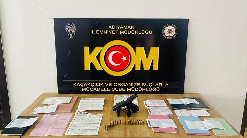 Adıyaman'da tefecilik operasyonunda 2 şüpheli yakalandı