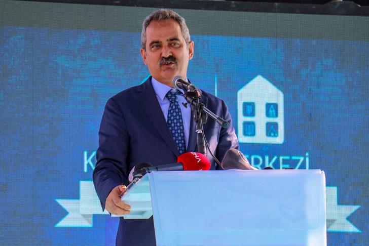 Milli Eğitim Bakanı Özer, Van'da "Köy Yaşam Merkezi"nin açılışında konuştu: G3