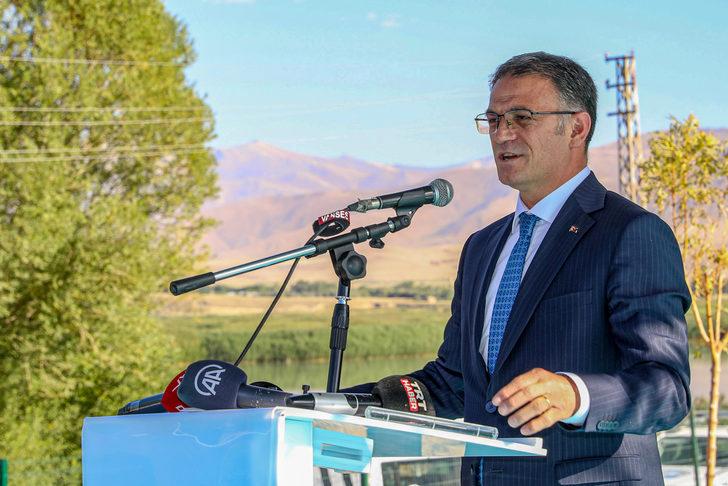 Milli Eğitim Bakanı Özer, Van'da "Köy Yaşam Merkezi"nin açılışında konuştu: G4