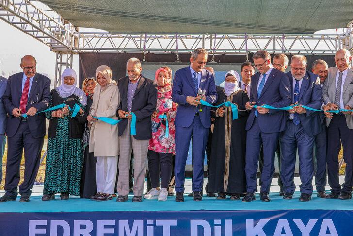 Milli Eğitim Bakanı Özer, Van'da "Köy Yaşam Merkezi"nin açılışında konuştu: G5