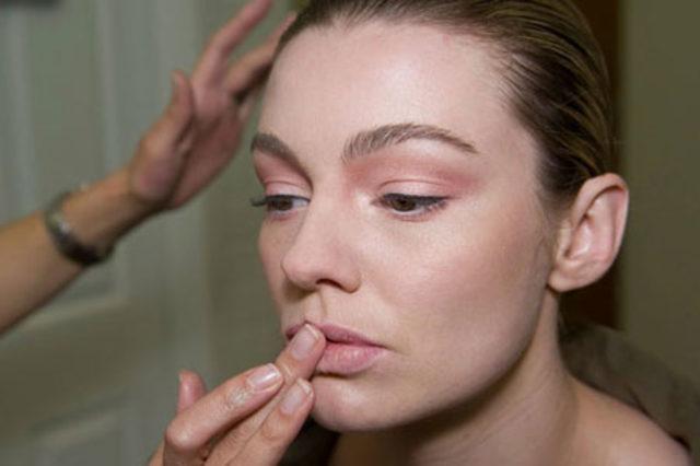 perfect-nude-makeup-step-8