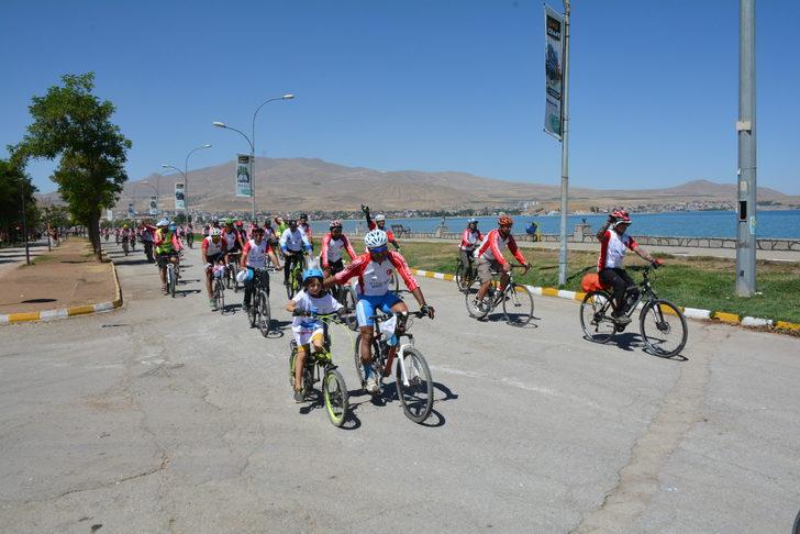 "4. Van Denizi Bisiklet Festivali" katılımcıları Bitlis'e ulaştı G2