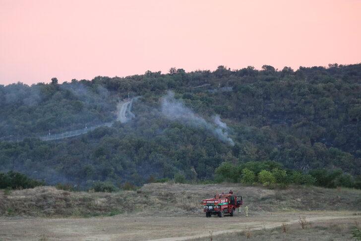 Bulgaristan'da çıkan orman yangınında alevler Edirne'den görülebiliyor G3