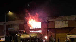 Adana'da yedek parça deposundaki yangın söndürüldü