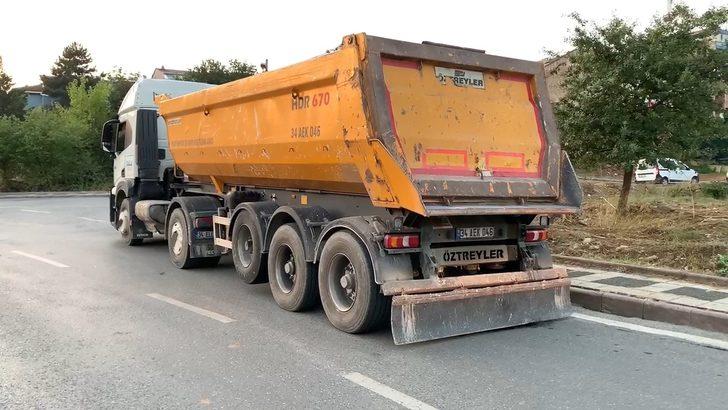 Kamyon sürücüsünün yaptığı hareket şoke etti! Aracıyla yolun ortasında 2 saat boyunca... G2