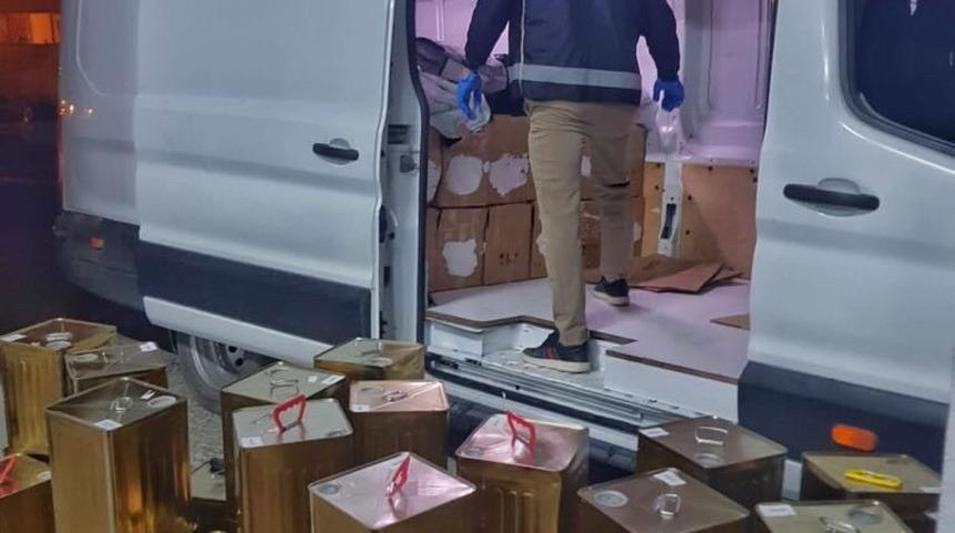 Ardahan'da 2 ton 800 kilogram sahte bal ele geçirildi