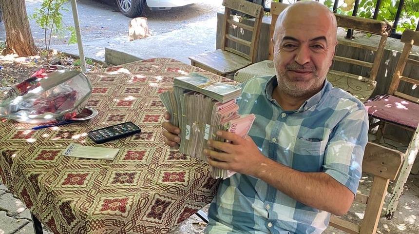 Gaziantep'te çay ocağı sahibi masada bulduğu 153 bin lirayı sahibine teslim etti