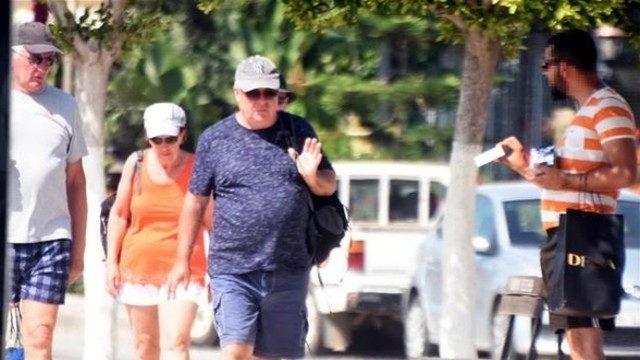 Satıcıların turistleri bunaltan ısrarı