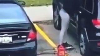 İntikam planı başına bela oldu! Eski sevgilisinin arabasını yakmak isterken kendisini yaktı