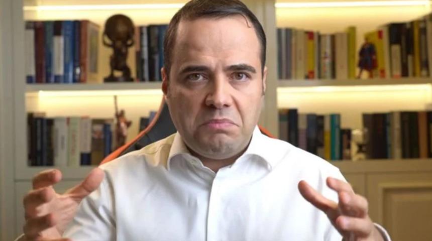 Özgür Demirtaş'ın 'Kendisini Atatürk sanardı' diye attığı tweet gündem oldu: Yalakalık yaparlardı şimdi hepsi öldü!