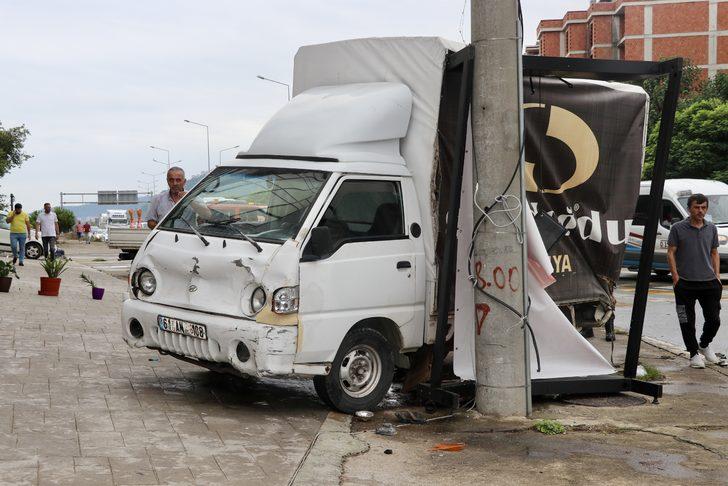 Trabzon'da yolcu otobüsünün neden olduğu kazada 5 kişi yaralandı G1