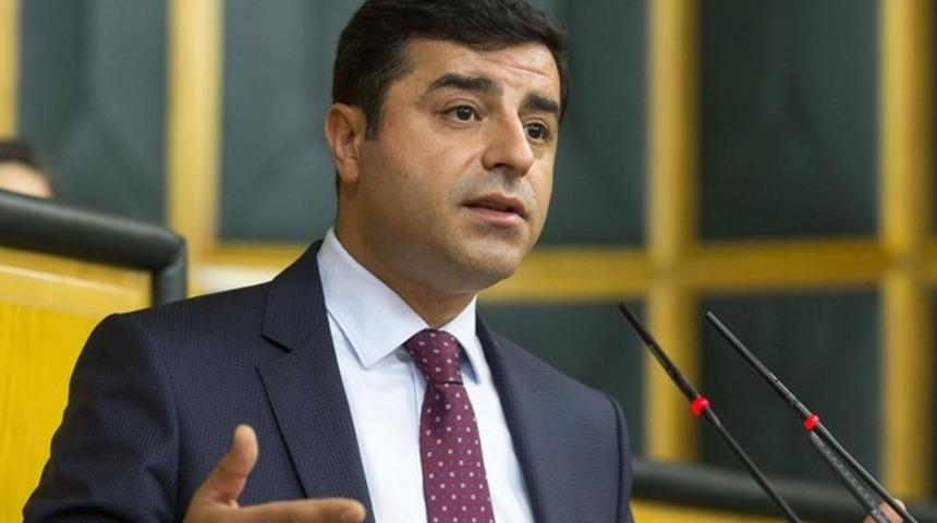 Selahattin Demirtaş'tan çağrı: Belediyelerinize sahip çıkın