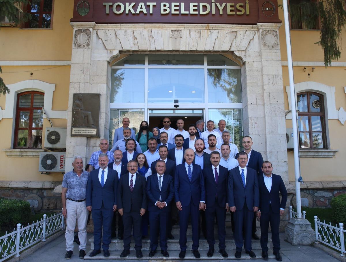 AK Parti Genel Başkanvekili Kurtulmuş, Tokat'ta ziyaretlerde bulundu