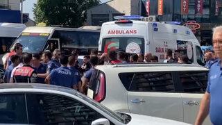 Son Dakika: İstanbul'da güpegündüz cadde ortasında silahlar patladı! Ekipler sevk edildi: Çok sayıda yaralı