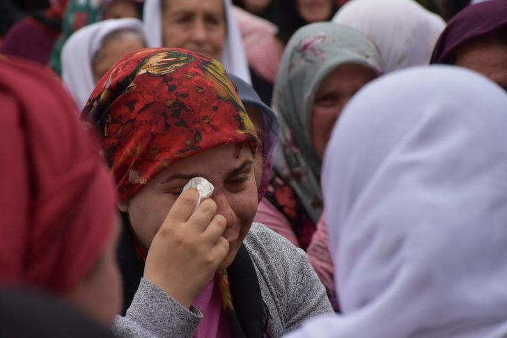 Trabzon'daki kazada ölen damat, düğününün yapıldığı mahallede toprağa verildi G2