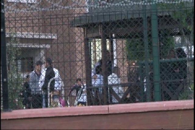 Pendik Kurtköy de anne-oğul evde ölü bulundu... 2