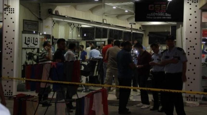 Bıçaklanan gencin yakınları polise saldırdı: 2 polis yaralı, 5 gözatı