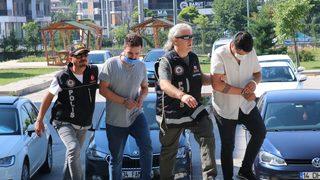 Bolu'da yolcu otobüsünde uyuşturucuyla yakalanan 2 kişi tutuklandı