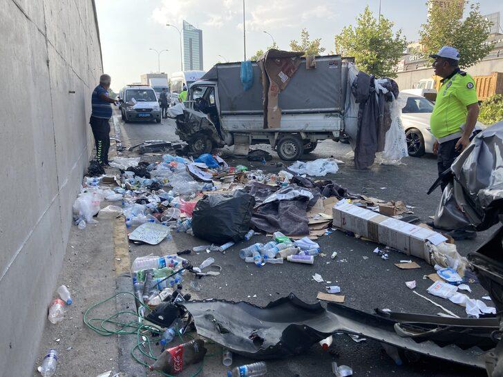 Gaziantep'te minibüs, kamyonet ve otomobilin çarpışması sonucu 3 kişi yaralandı G4