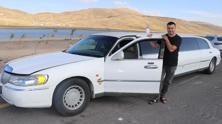 Fransa'da yaşayan gurbetçi vatandaşın yaptığı şaşırttı! Çocukluk hayali limuzinle köyüne gitti