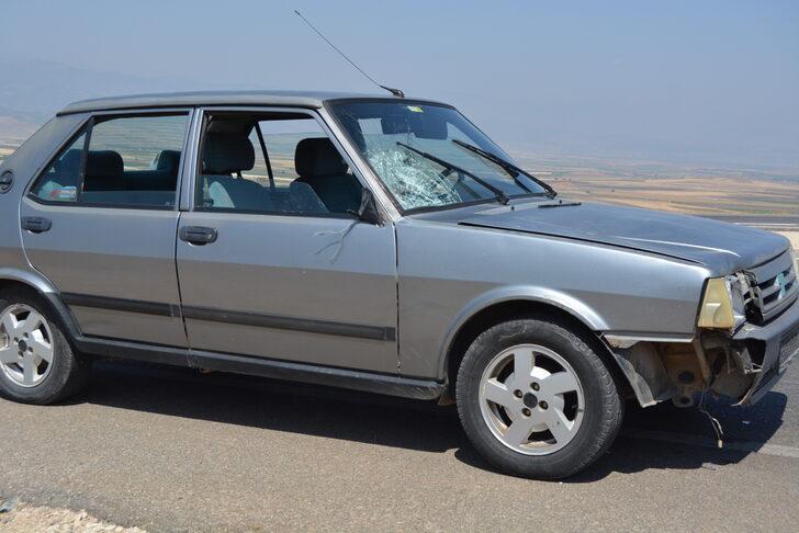 Gaziantep'te duman çıkan otomobilden inen aileden 2 kişi, otomobil çarpması sonucu öldü G2