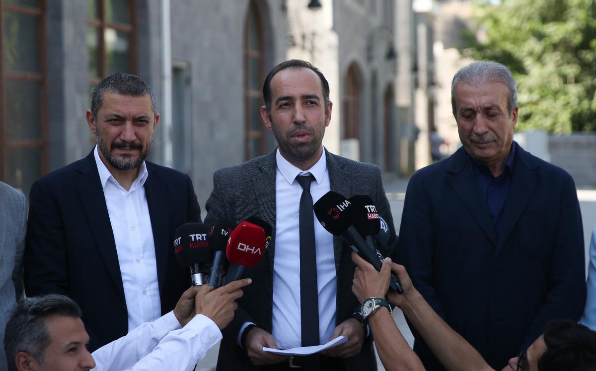 "Evlat N&ouml;beti &Ccedil;alıştayı"nın sonu&ccedil; bildirgesi Diyarbakır'da okundu