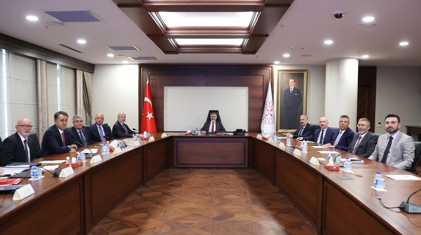 Bakan Nebati, ASO Başkanı Özdebir ile görüştü