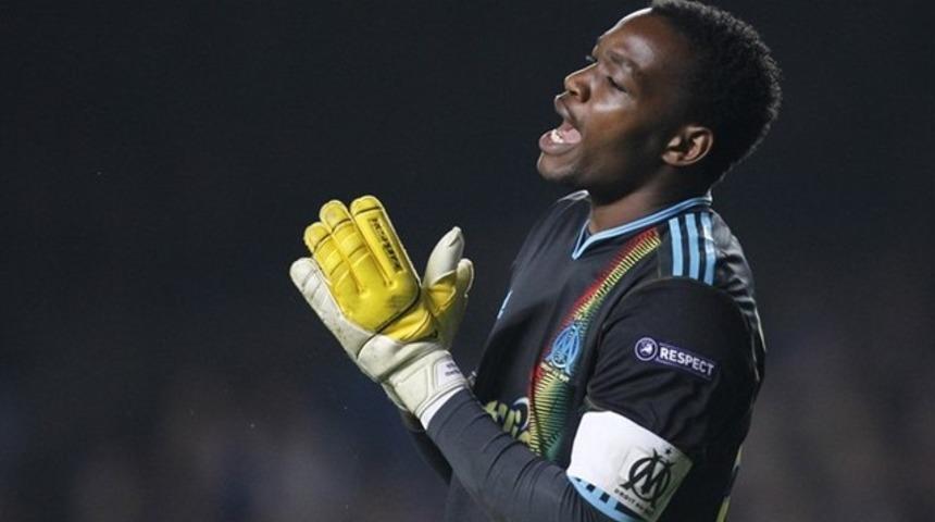 Beşiktaş kaleci Steve Mandanda transferinde sona yaklaştı