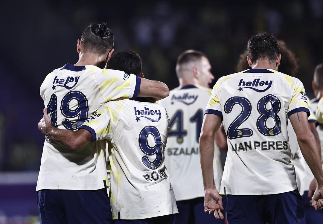 Son dakika: Austria Wien - Fenerbah&ccedil;e ma&ccedil;ı sonrasında yeni transfer i&ccedil;in olay yorum! "Beni utandırdı!"