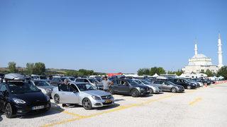 Türkiye'ye sevinçle gelen gurbetçilerin Kapıkule'den hüzünlü dönüşleri devam ediyor