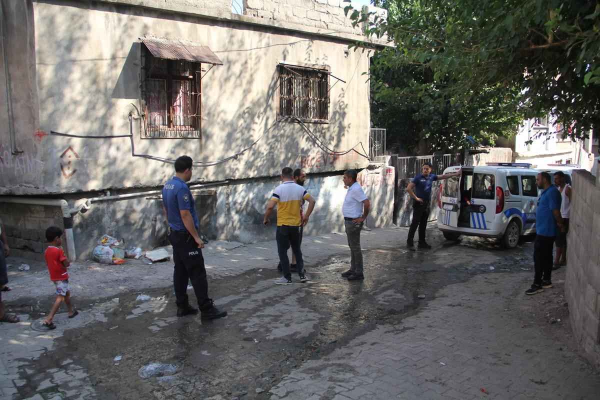 Hatay'da "narko alan" uygulamasında 29 zanlı yakalandı